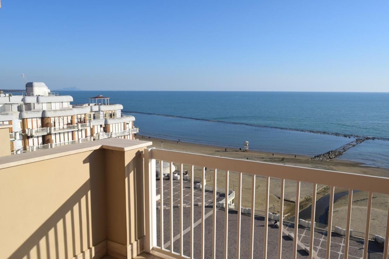 Apartmán La Terrazza Sul Tirreno Nettuno Exteriér fotografie