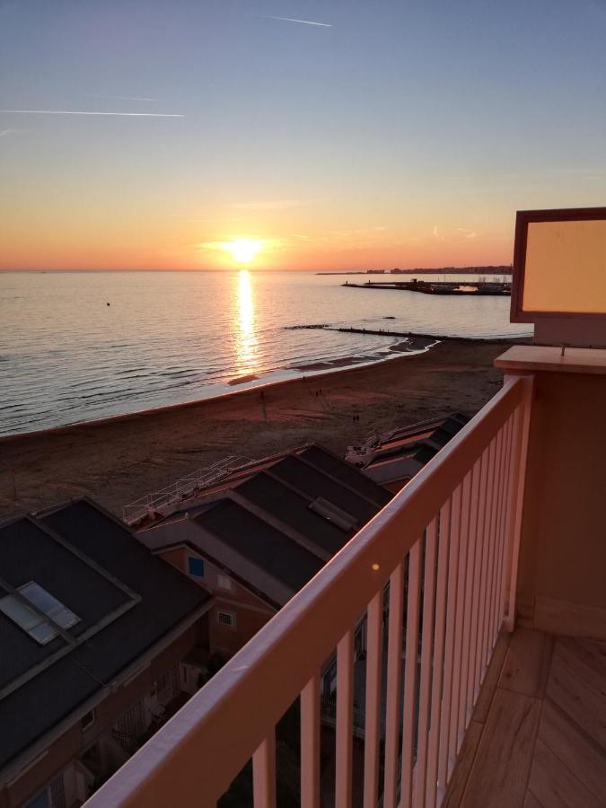 Apartmán La Terrazza Sul Tirreno Nettuno Exteriér fotografie