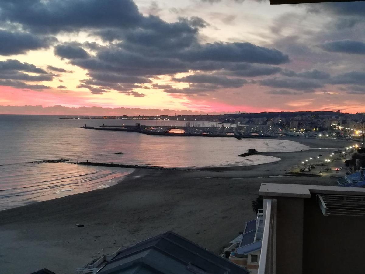 Apartmán La Terrazza Sul Tirreno Nettuno Exteriér fotografie